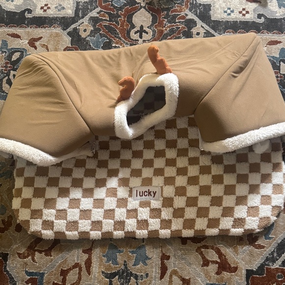 Lucky Brand Other - Lucky Brand Tan and White Cat Toy